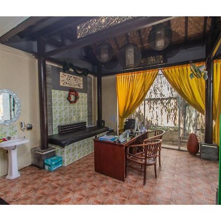 จิมบารัน เลสตารี โฮเต็ล แอนด์ เรสซิเดนซ์ Hotel จิมบาราน ภายนอก รูปภาพ