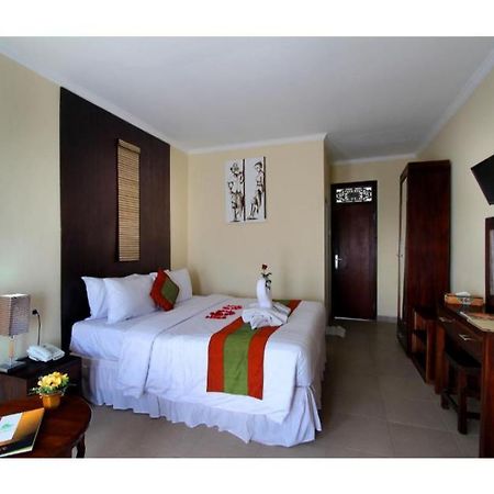 จิมบารัน เลสตารี โฮเต็ล แอนด์ เรสซิเดนซ์ Hotel จิมบาราน ภายนอก รูปภาพ