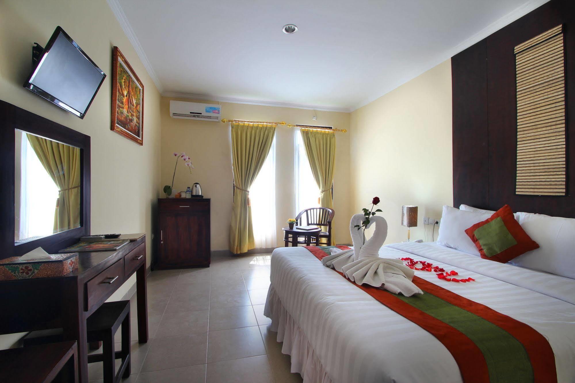 จิมบารัน เลสตารี โฮเต็ล แอนด์ เรสซิเดนซ์ Hotel จิมบาราน ภายนอก รูปภาพ