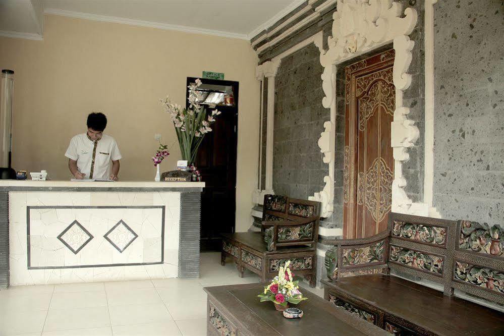 จิมบารัน เลสตารี โฮเต็ล แอนด์ เรสซิเดนซ์ Hotel จิมบาราน ภายนอก รูปภาพ